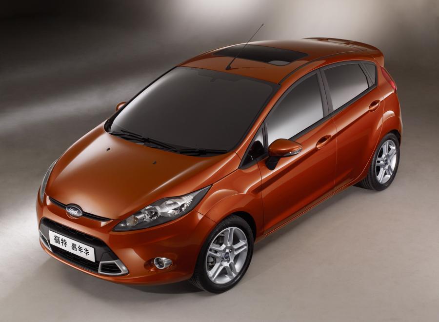  Ford Fiesta Zetec S 2009 года  (фото 10 из 38)